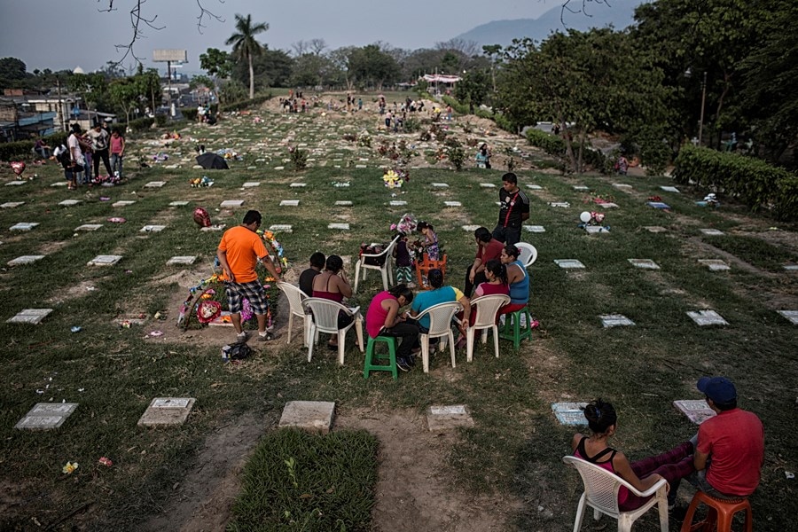 Nadia Shira Cohen’s El Salvador 0