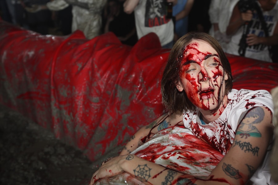 Great American Mud Wrestle LA Lotta Volkova Lily Rose Depp 9