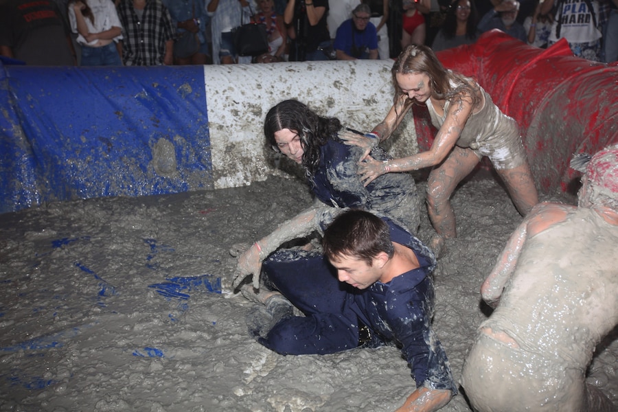 Great American Mud Wrestle LA Lotta Volkova Lily Rose Depp 10