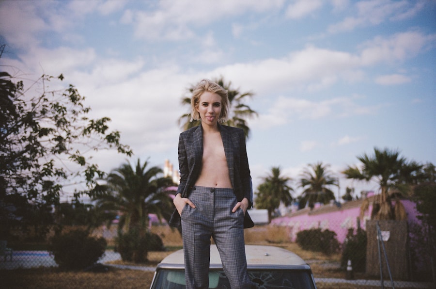 Emma Roberts rag &amp; bone 7