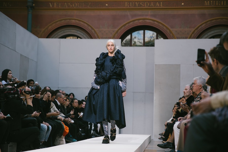 Comme des Garcons SS19 rei kawakubo pfw paris 13