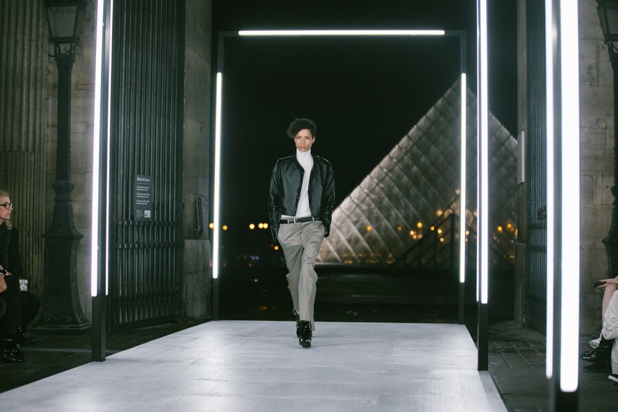 Louis Vuitton SS19 PFW Paris Fashion Week 11