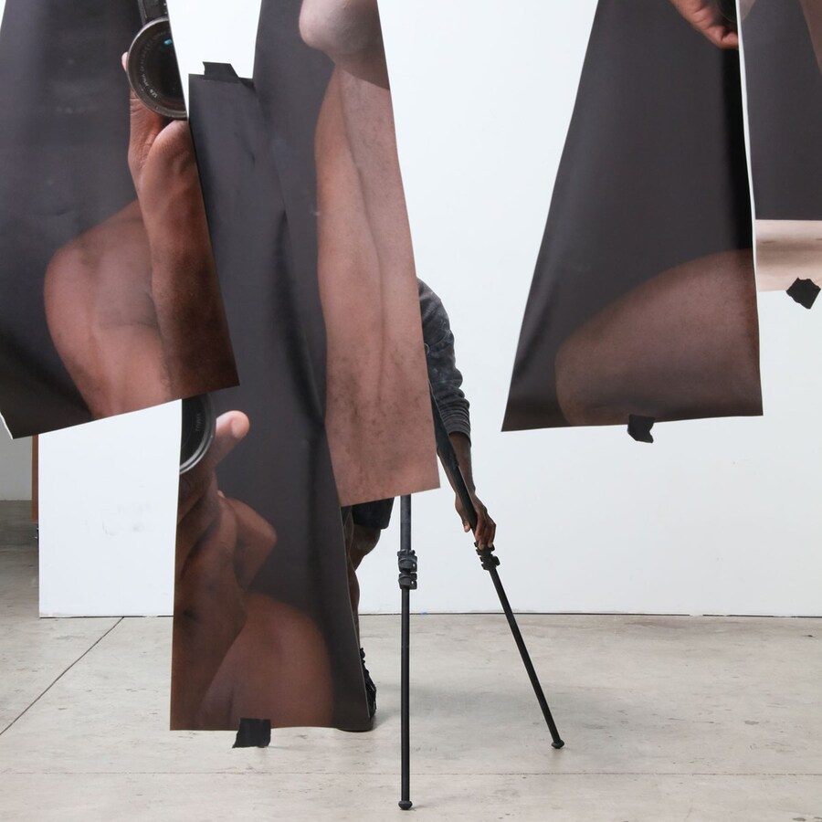 Magnum x Aperture Square Print Sale: Crossings 6