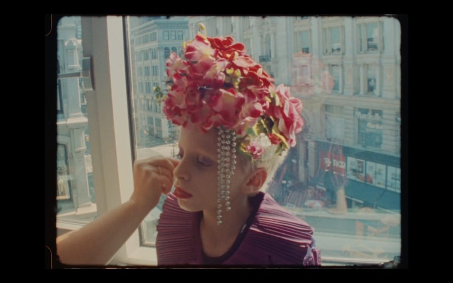 Still from Desmond is Amazing 6