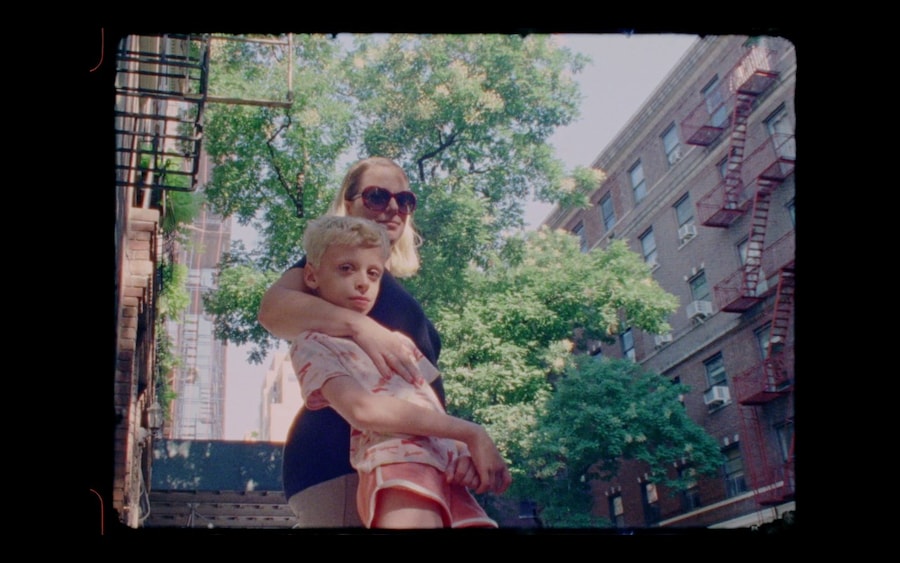 Still from Desmond is Amazing 10
