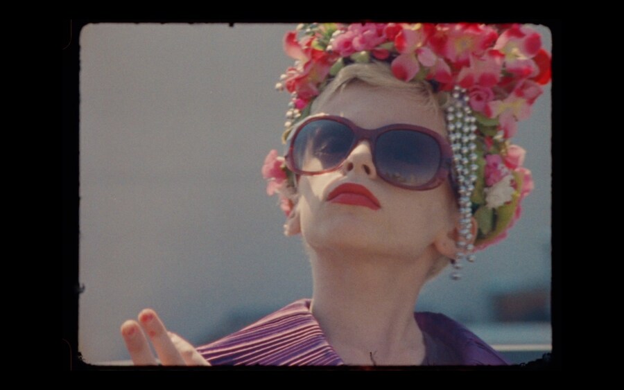 Still from Desmond is Amazing 11
