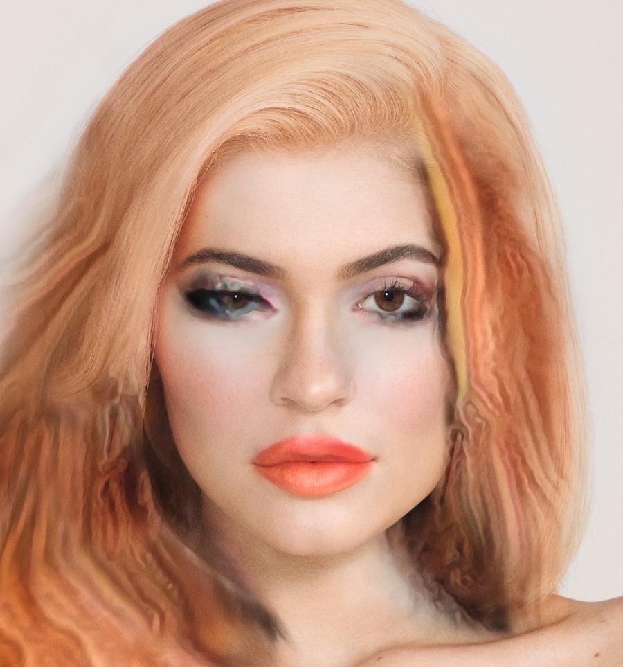 DB000_ C2_Kylie Jenner03_Web 2