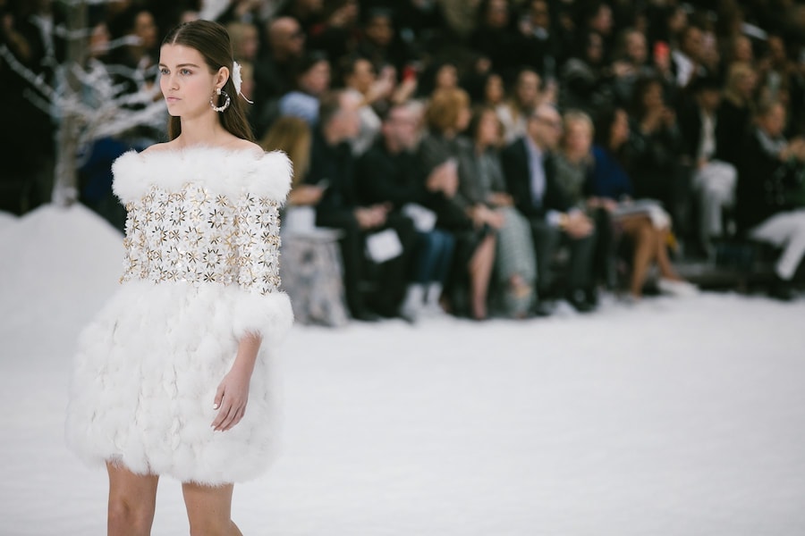 chanel aw19 paris fashion week karl lagerfeld penelope cruz 36