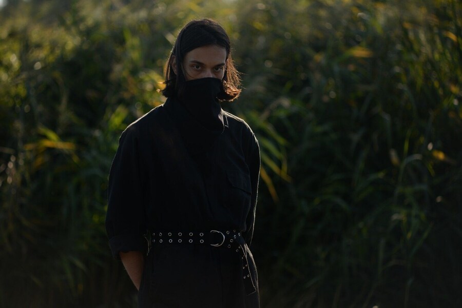 Behind-the-scenes of Rosie Lowe’s “Pharoah” video 1