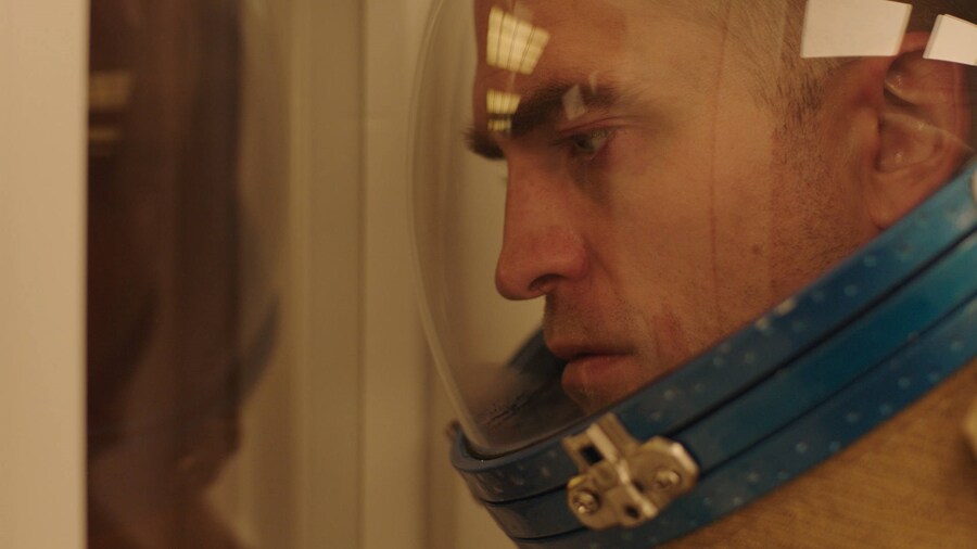 Monte (Robert Pattinson) in High Life 3