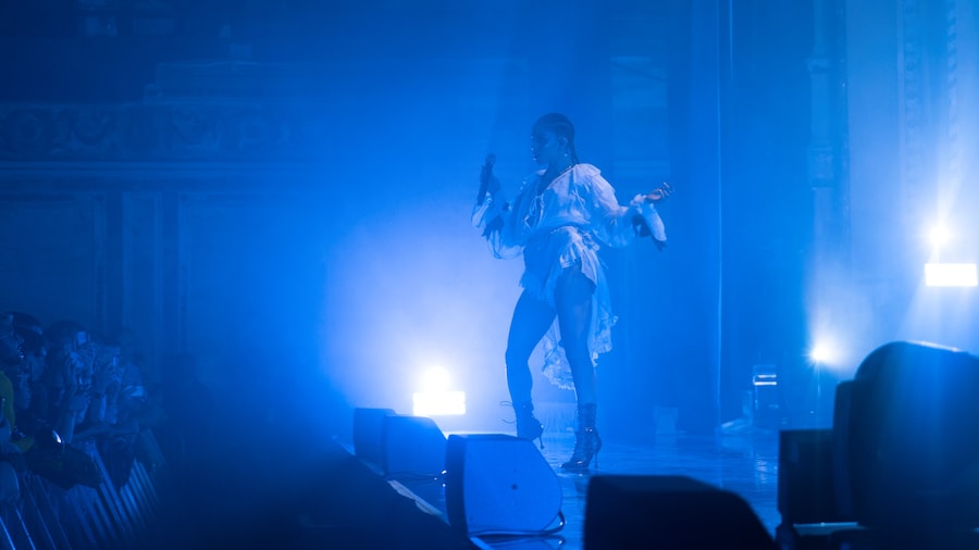 FKA twigs at Alexandra Palace 5