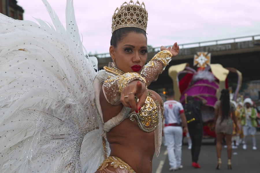 Paraiso School Samba Notting Hill Carnival Ana Paula 5