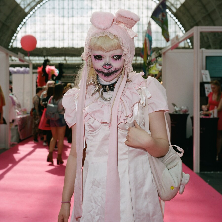 dragworld uk convention drag race make-up beauty looks 5