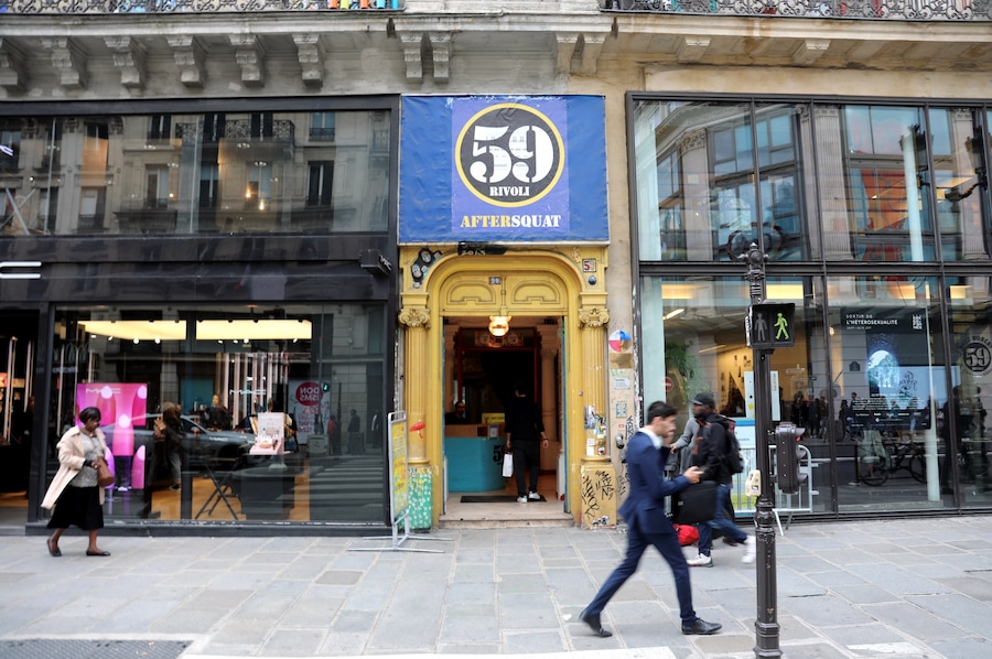 Paris Squats 1