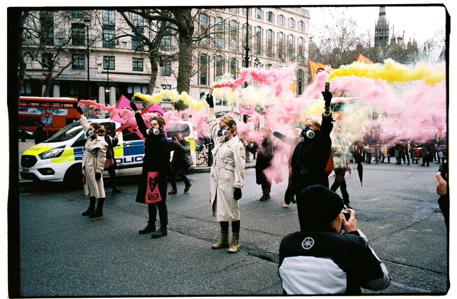 Yu Fujiwara – London AW20 Womenswear Extinction rebellion 9 8