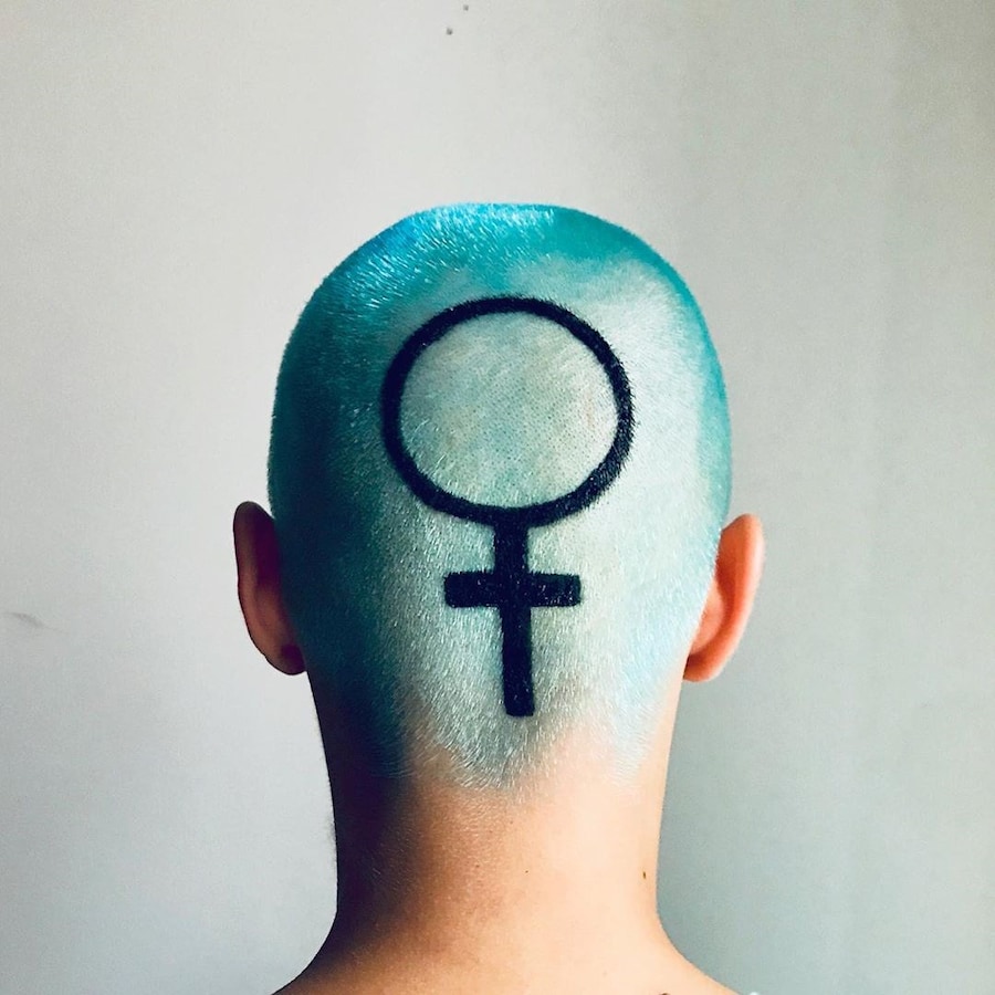 Janina zais buzzcut hair colour dye 8
