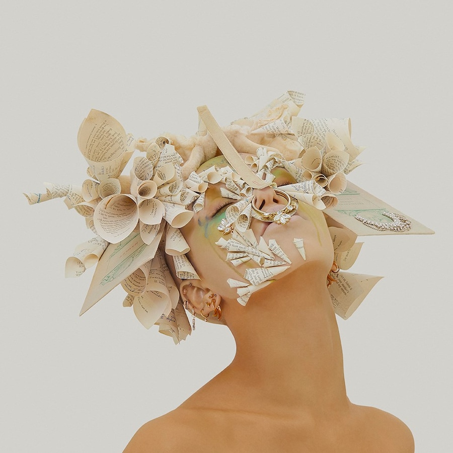 DAZED_BEAUTY_FKA_TWIGS_IMAGE_2 2