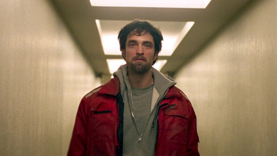 Good Time Safdie Brothers chain Robert Pattinson 4