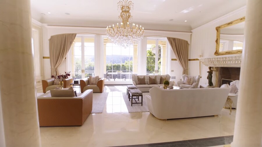 Versace Mansion Selling Sunset 3