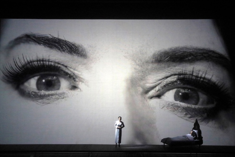 Marina Abramović, 7 Deaths of Maria Callas 1