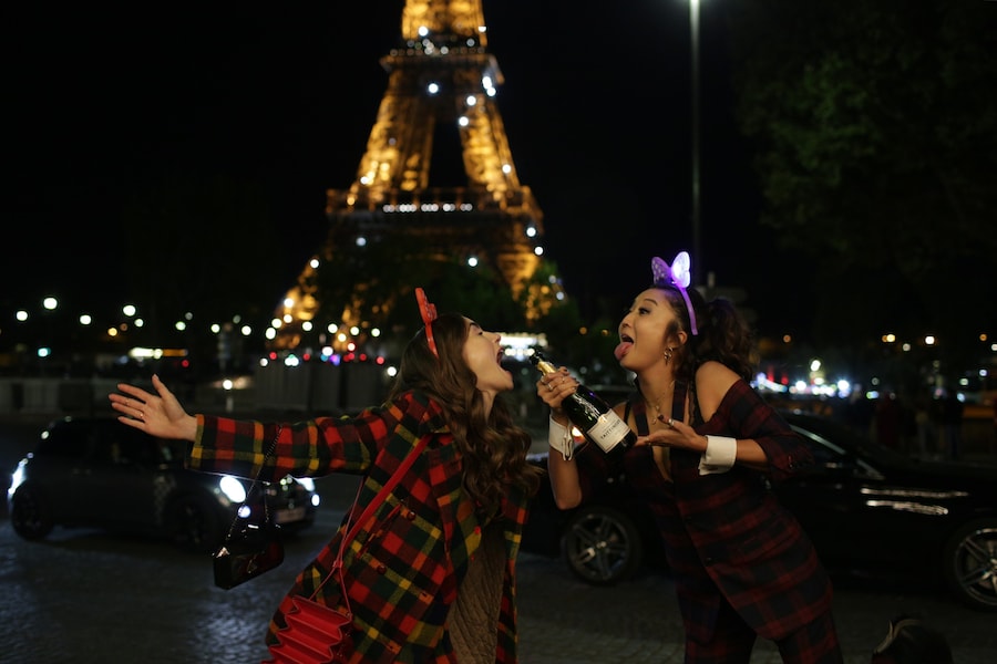 Emily in Paris stills Netflix 4