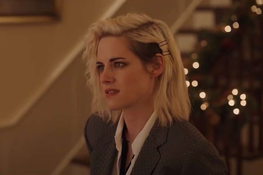 Kristen Stewart says gay roles is ‘such a grey area’