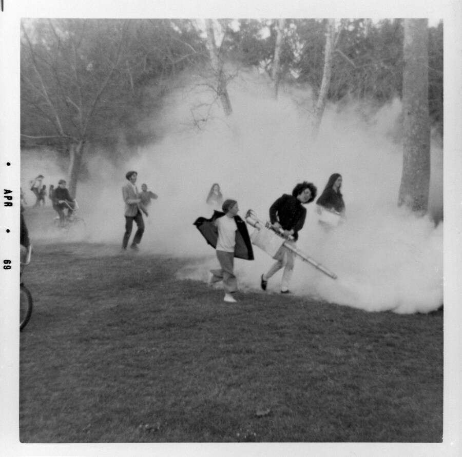 Judy Chicago. “Smoke Gun Atmosphere” (1968) 9