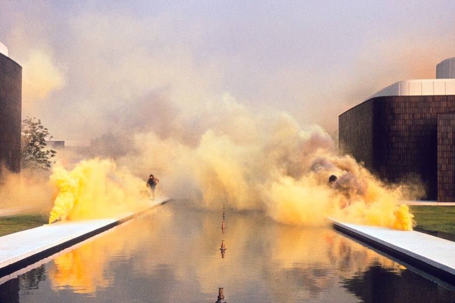 Judy Chicago. “Multi-colour Atmosphere” (1970) 5