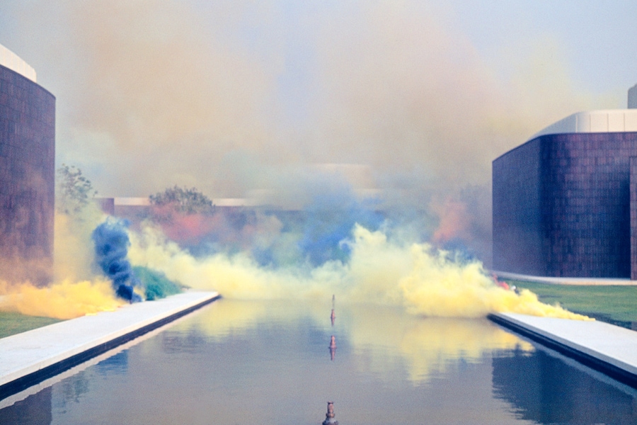 Judy Chicago. “Multi-colour Atmosphere” (1970) 4