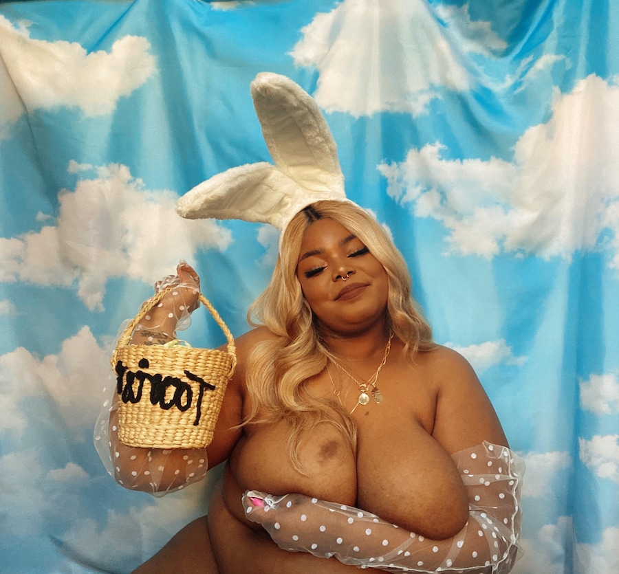 the fat zine 2021 calendar gina tonic Chloe sheppard 1