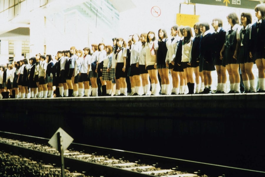 Sion Sono: Suicide Club a.k.a. Suicide Circle (2001) 7
