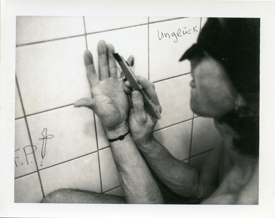Ulay, “Soliloquy” (1974) 4