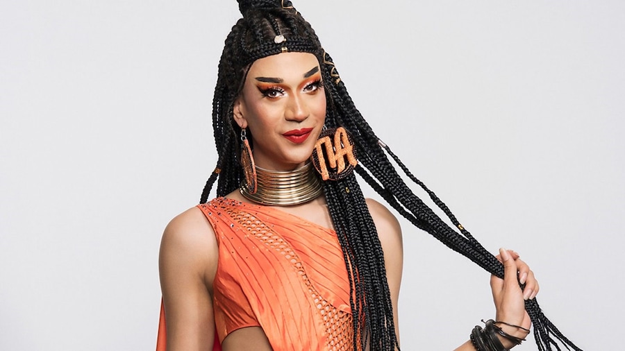 Tia Kofi 6