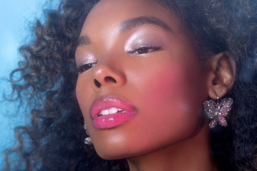 MyBeautyBrand x Nikki DeRoest Color Changing Lip Oil 0