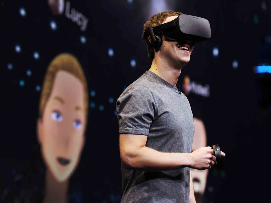 Mark Zuckerberg, VR headset