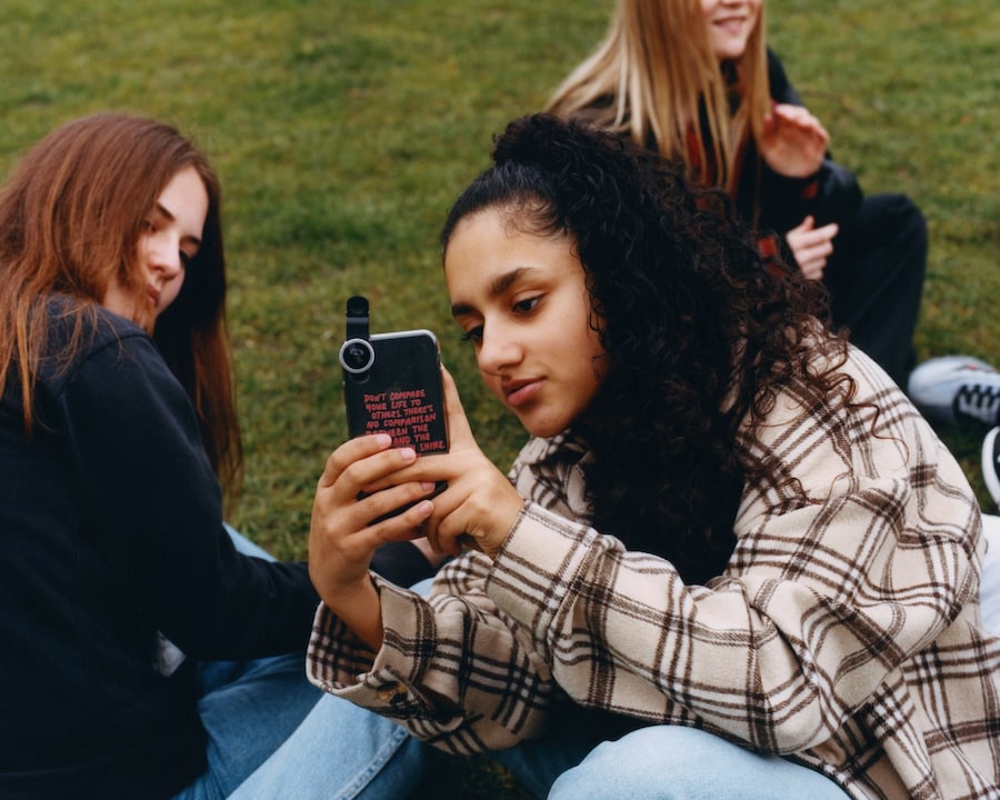 How do London’s teenage girls see the future of the city? 3 2