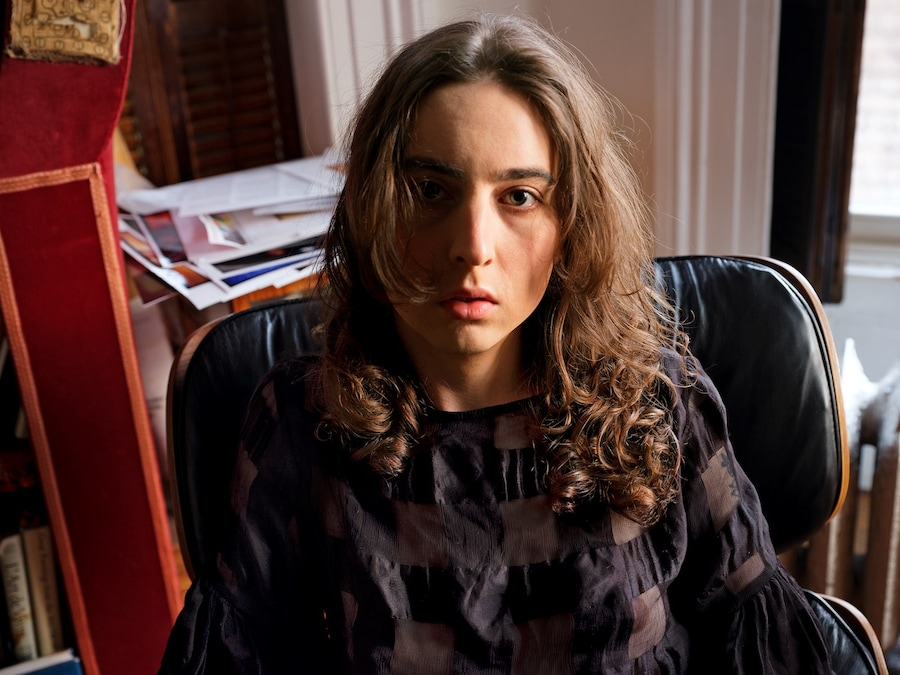 Nan Goldin , “Thora at home”, Brooklyn, NY, (2020) 5