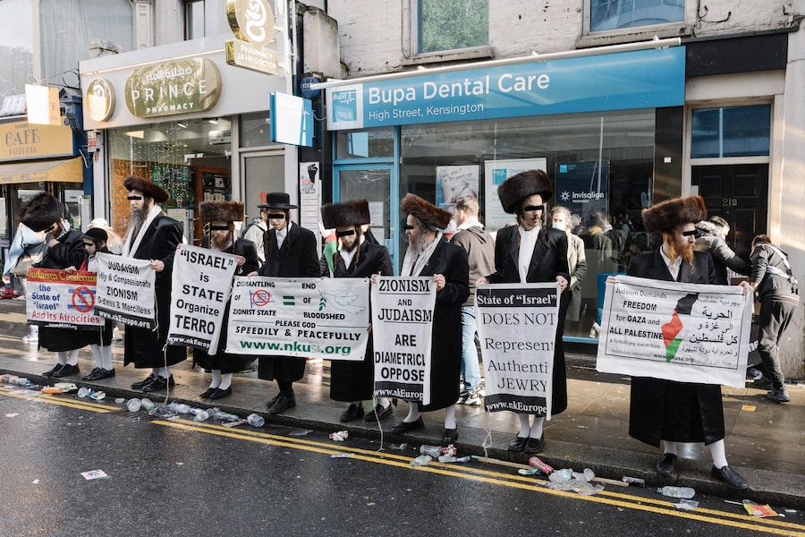 London’s Free Palestine protest 27 26