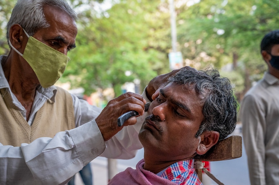 Yuvan Kumar, Indian Street Barbers (2021) 4