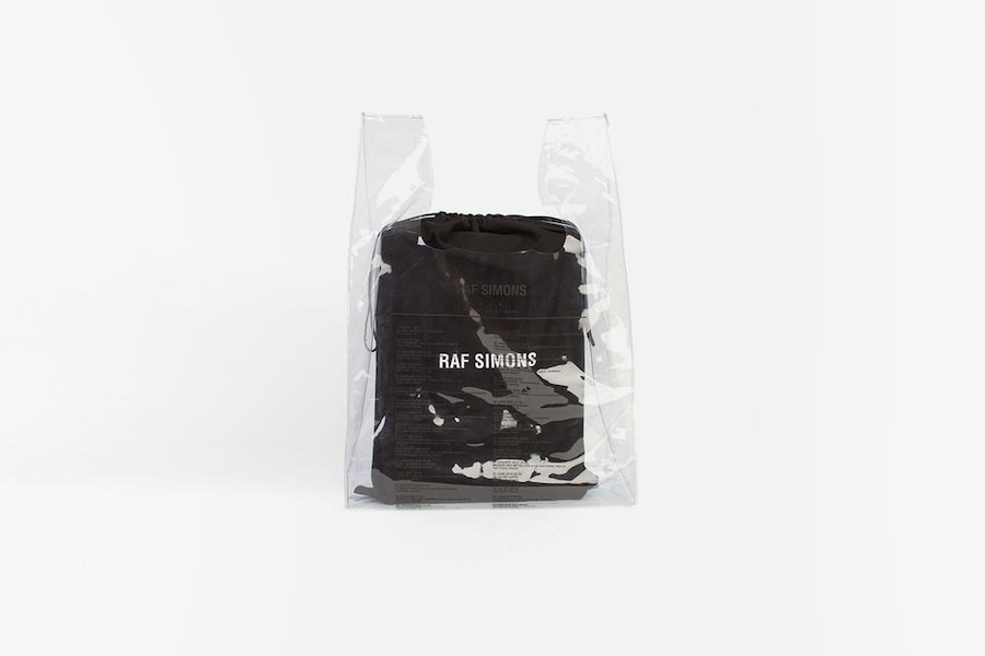 Tracing the carrier bag 07 6