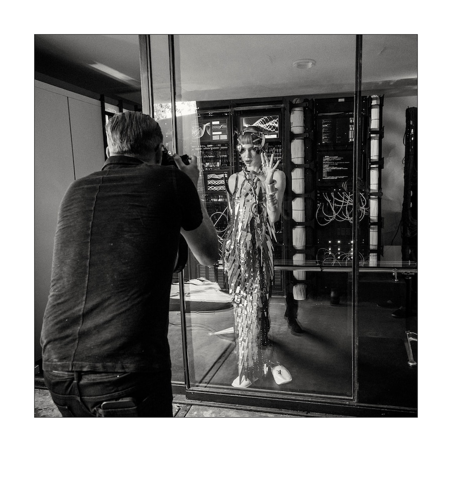 Pirelli Calendar 2021: BTS 18