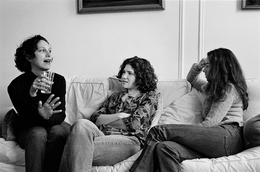 Karen Marshall, “Leslie, Blake, Jen” (2000) 7