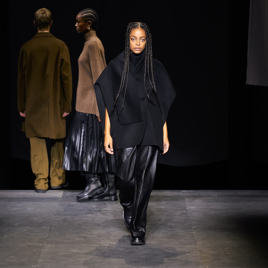 COS AW21 021 10