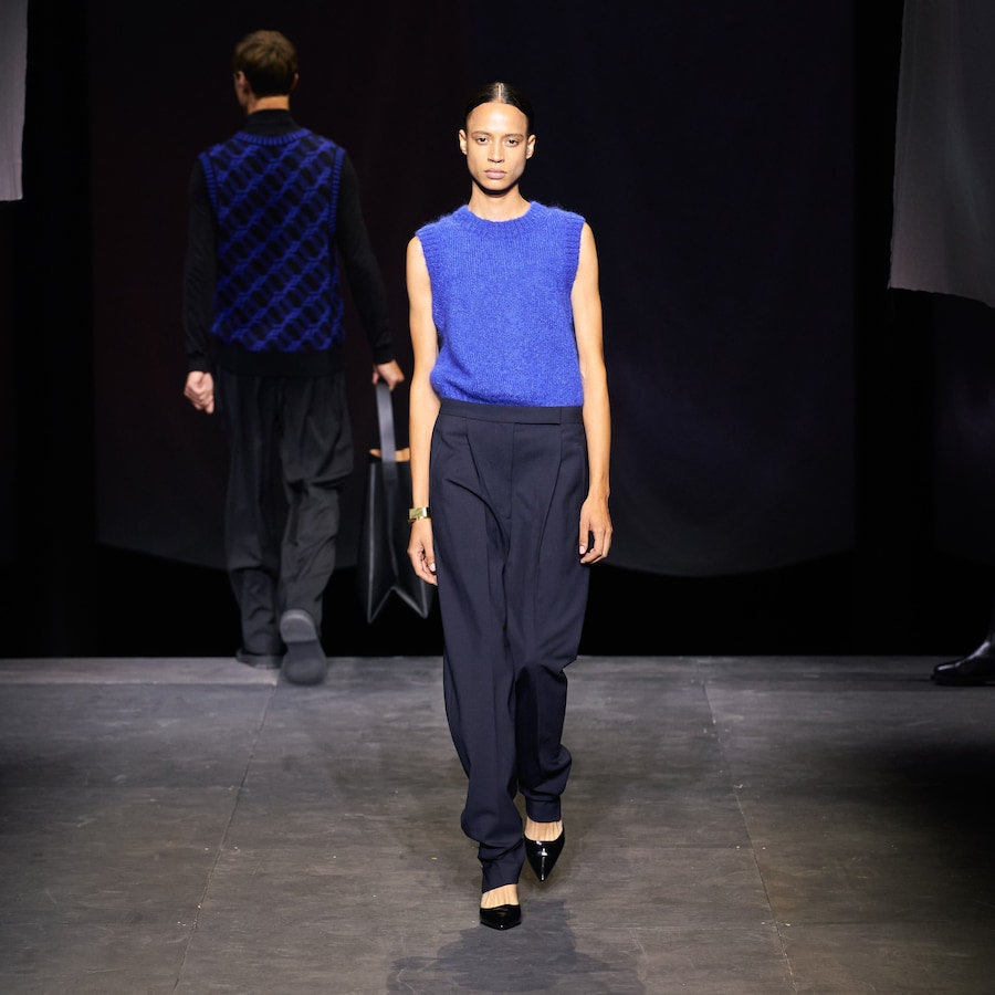 COS AW21 030 19