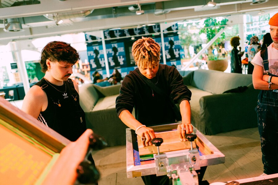 Dazed Live – What Went Down 12 11