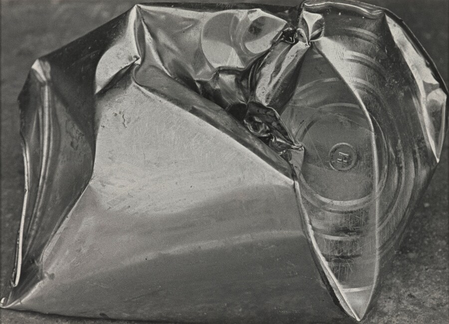 Roy DeCarava, “Crushed can” (1961) 5