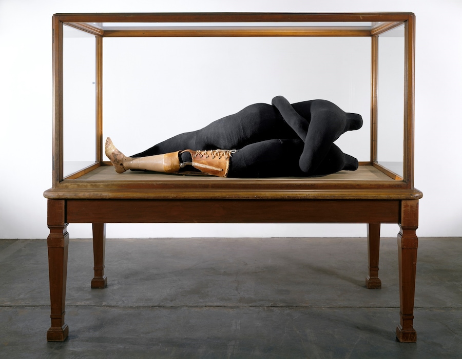 Louise Bourgeois, “Couple IV” (1997) 4