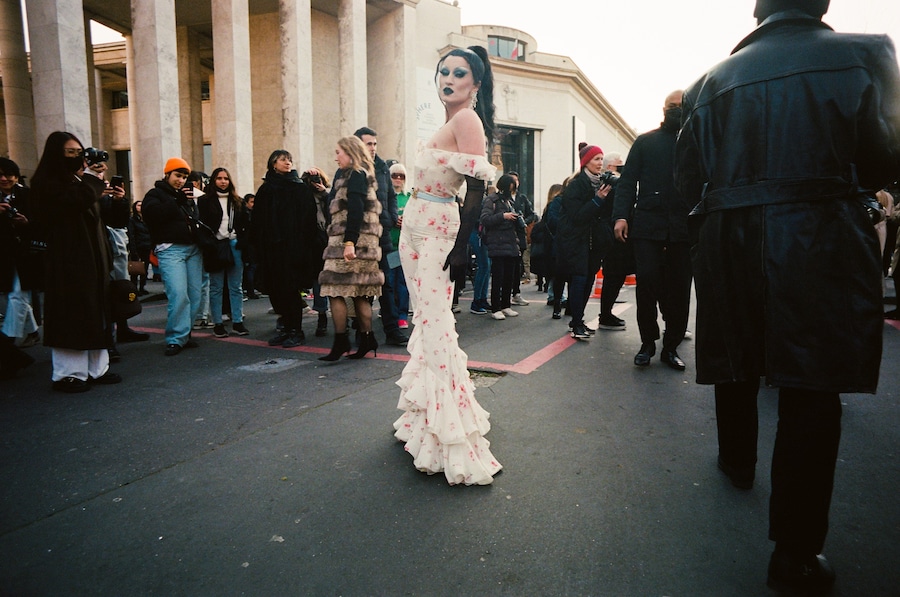 Paris Fashion Week AW22 street style 26