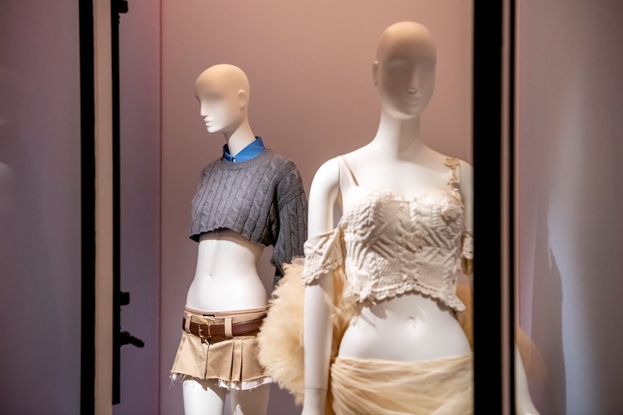 DressUndress 0