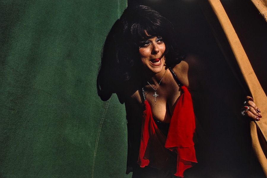 Susan Meiselas, Carnival Strippers Revisited (2022) 1